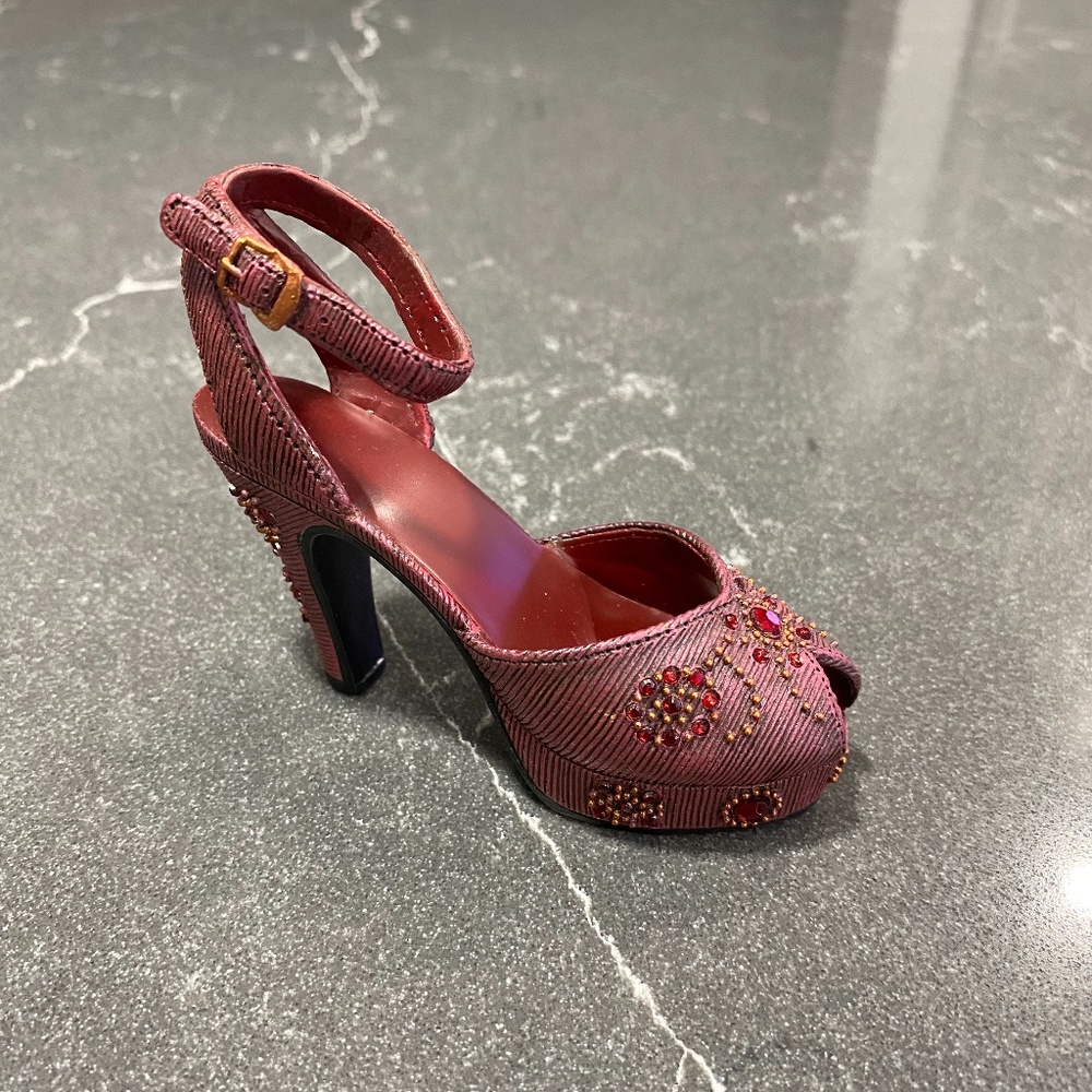 Just the Right Shoe "Late for a Date"
